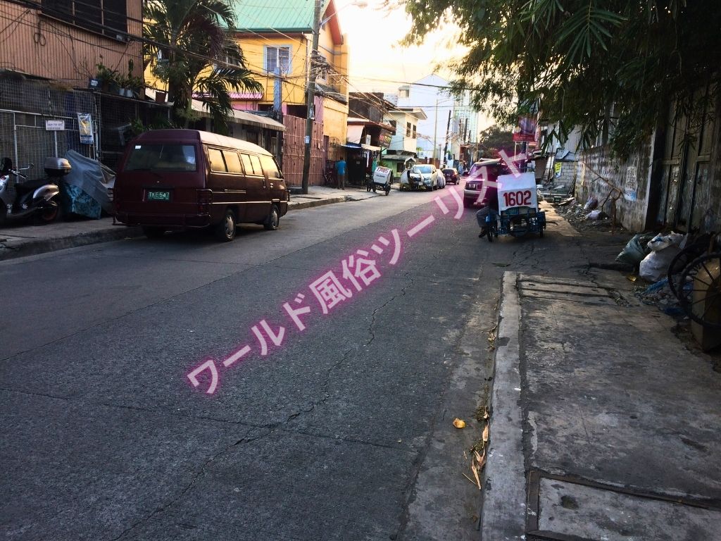 マニラのマカティでCasino St(カジノストリート)の置屋(CASA)